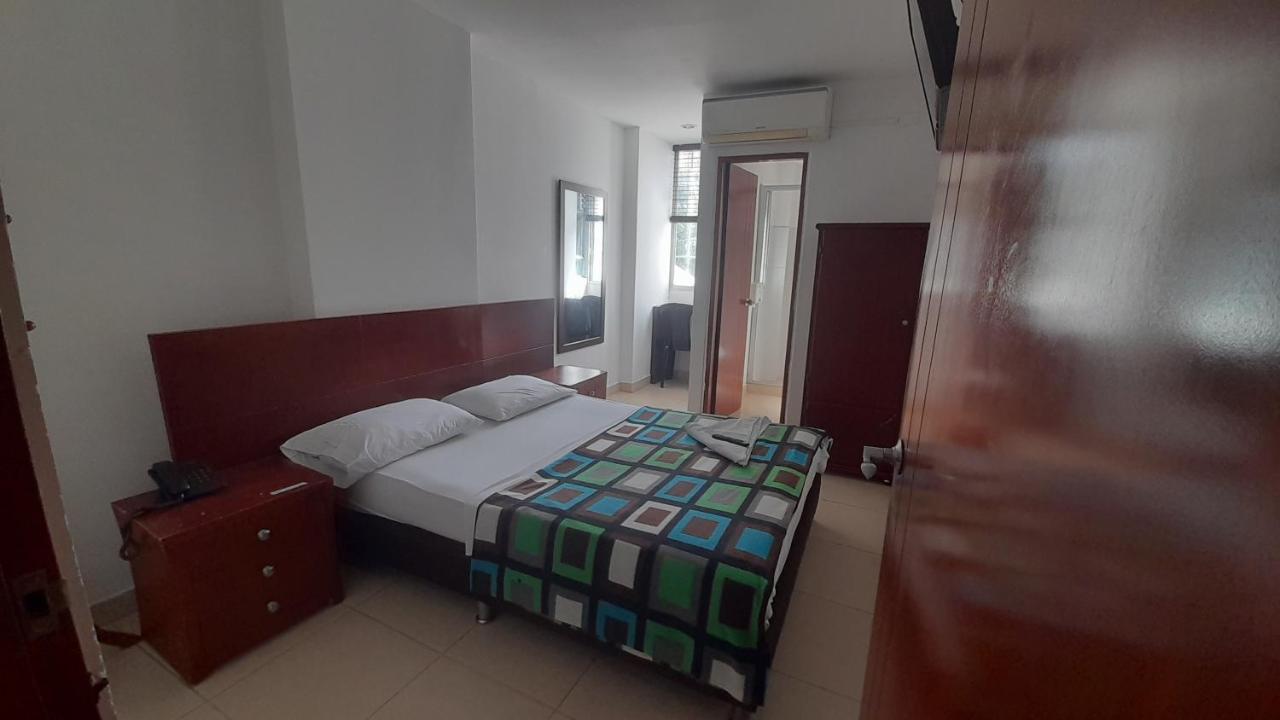 Hotel Santorini Neiva ネイバ エクステリア 写真