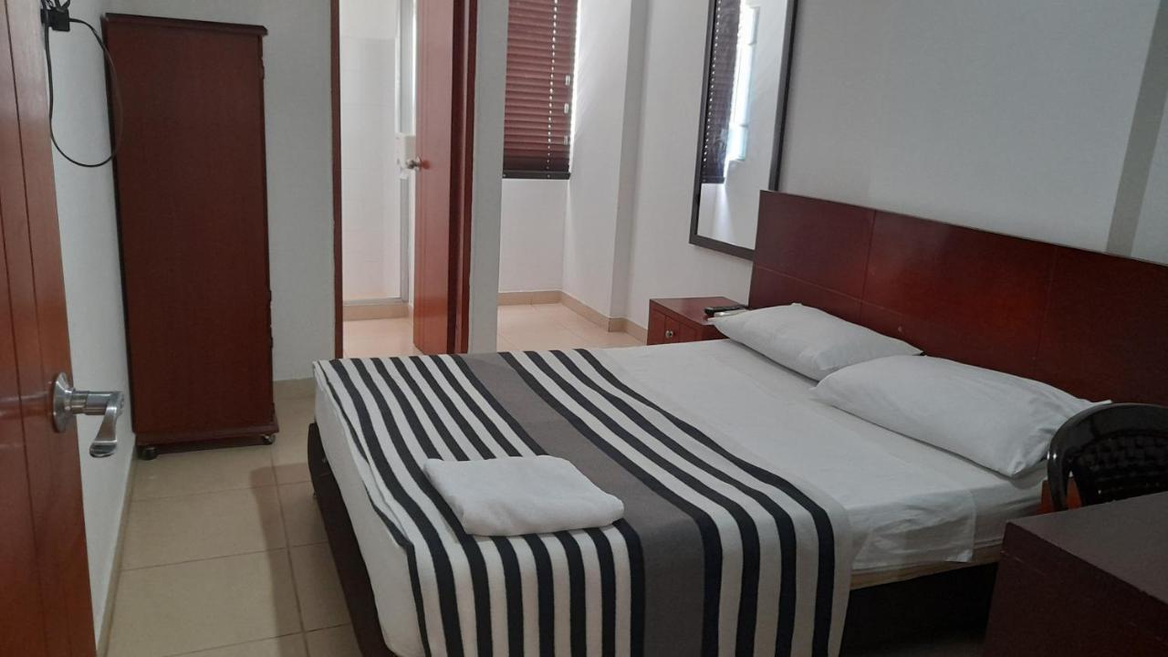 Hotel Santorini Neiva ネイバ エクステリア 写真